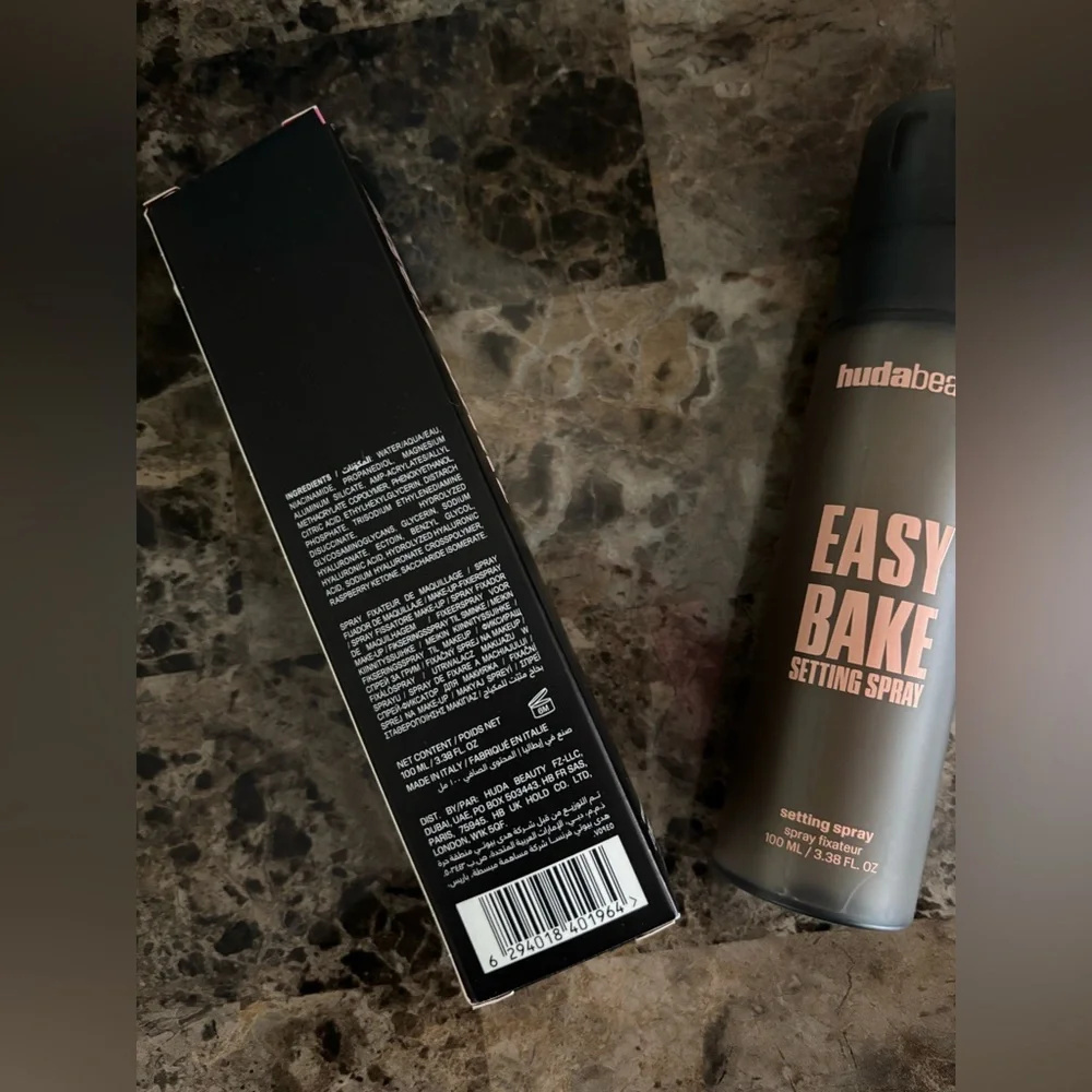 HUDA BEAUTY spray huda new