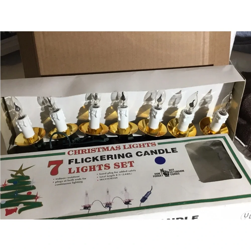 Everglow string flicker