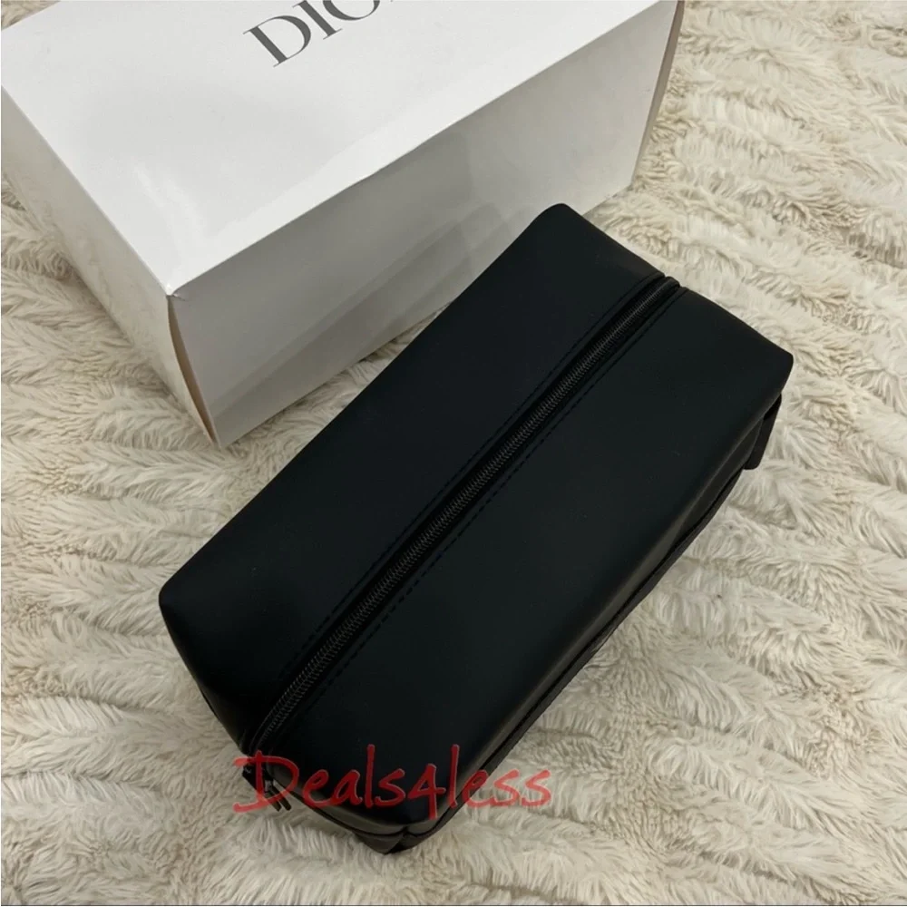 Dior pouch cosmetic