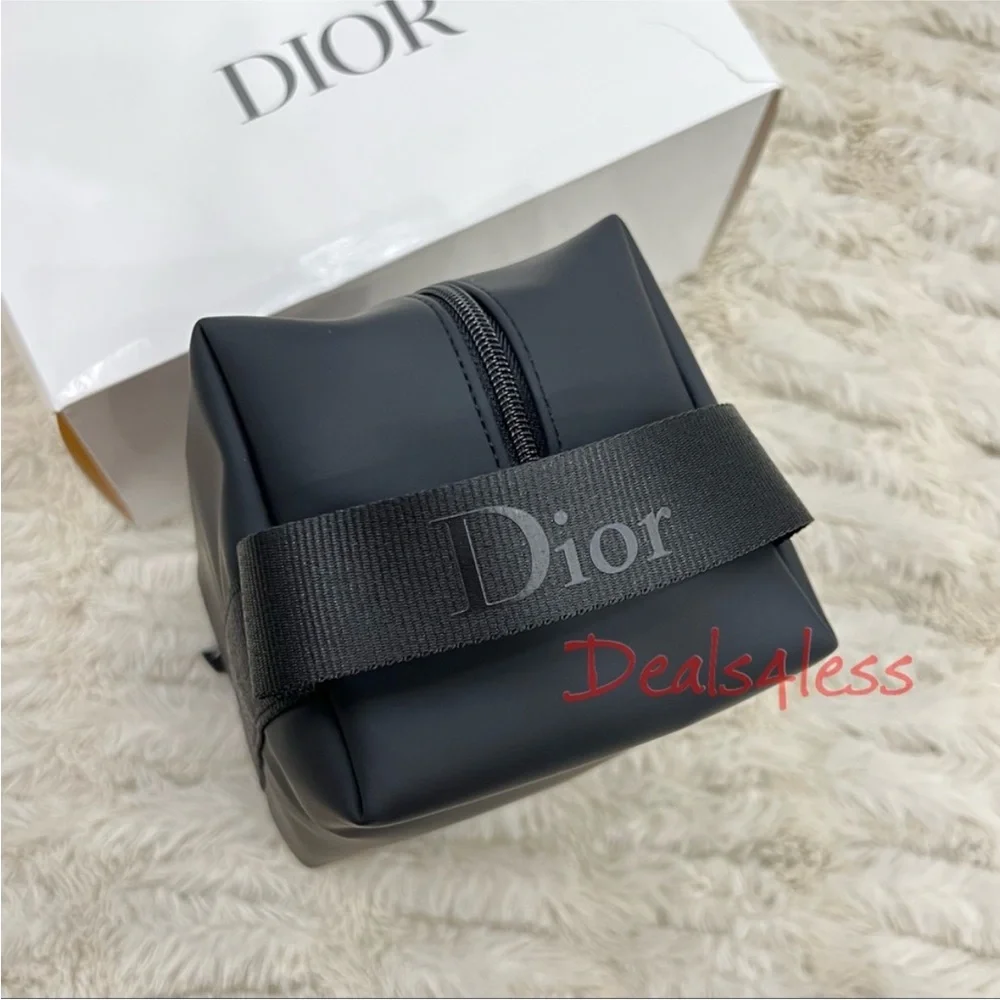 Dior pouch cosmetic