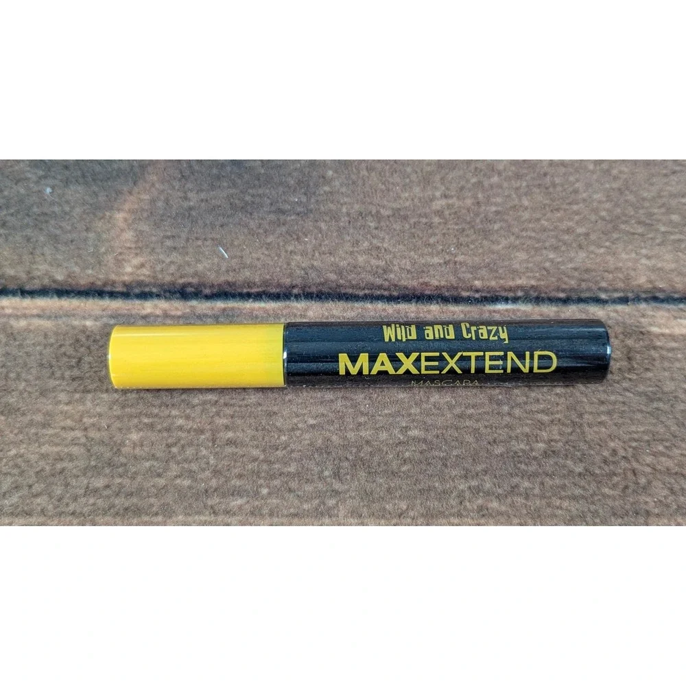 Wild and‎ Crazy MaxExtend Mascara Black Yellow Tube New Makeup
