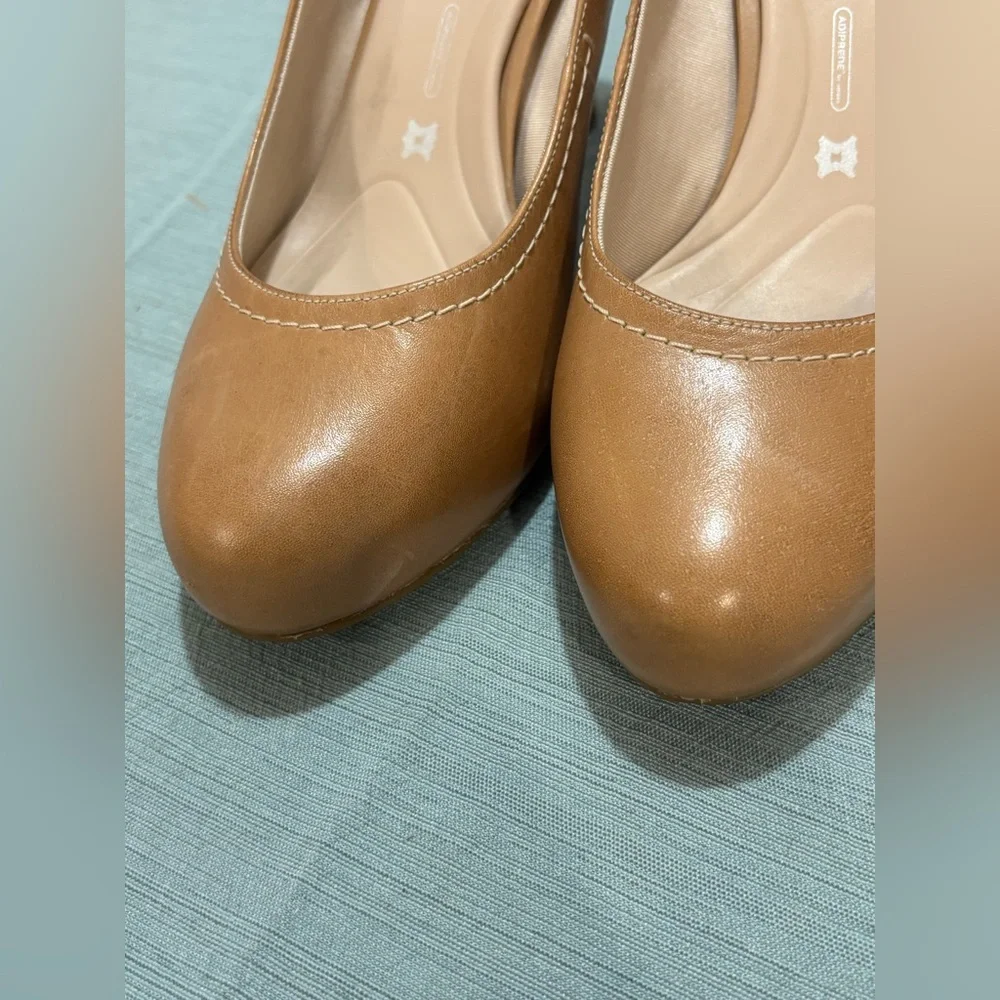 Rockport tan leather