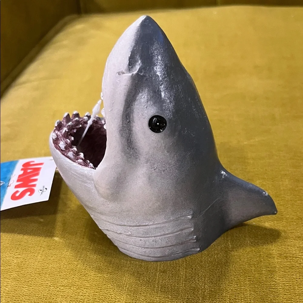 Jaws dive into
