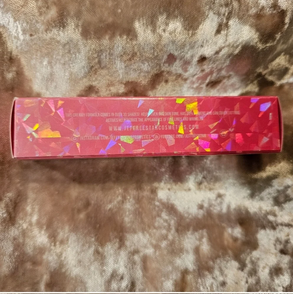 Jeffree Star coverage shades paraben