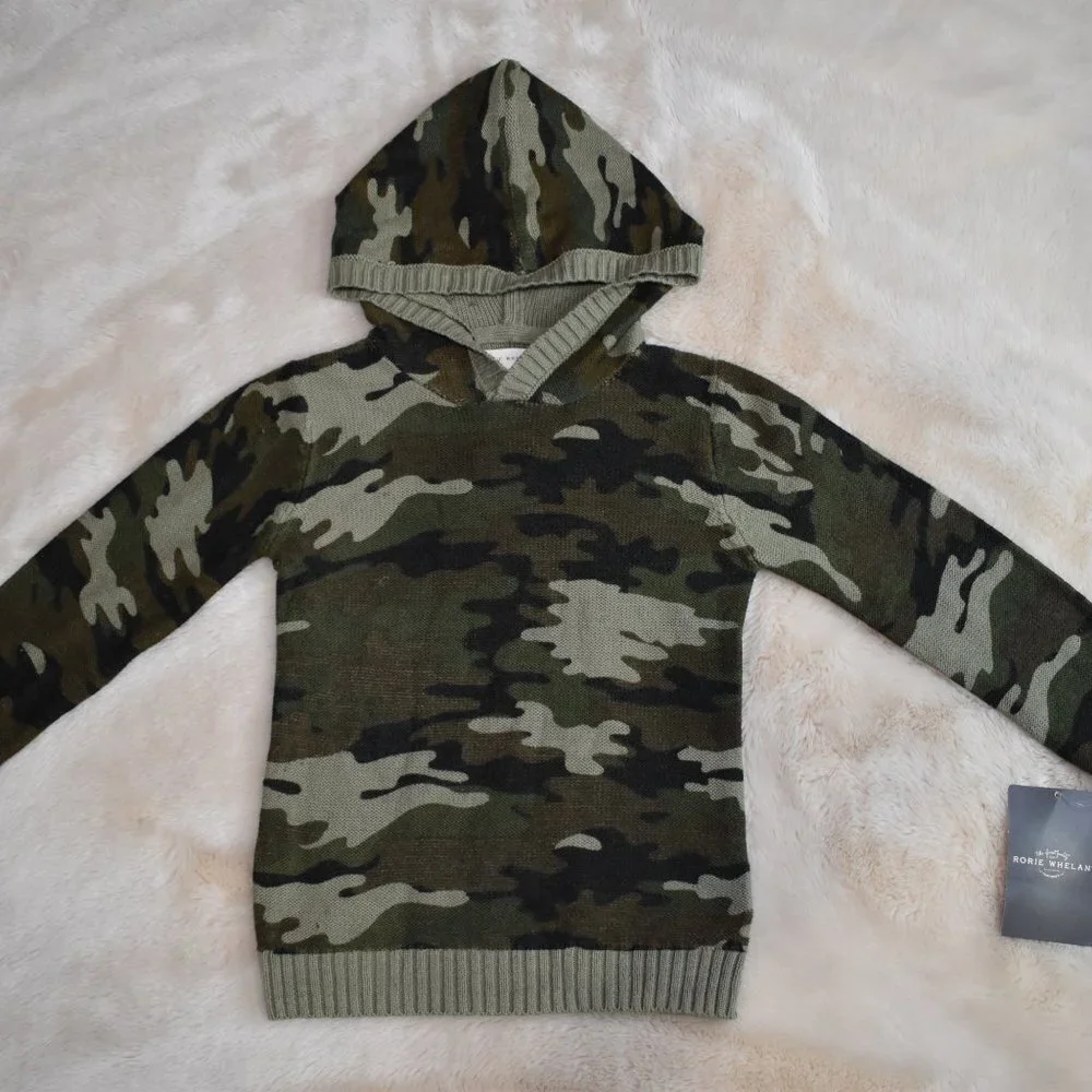 Boys Camo Hooded Sweater Size 5/6 Long Sleeve Knit Green Black