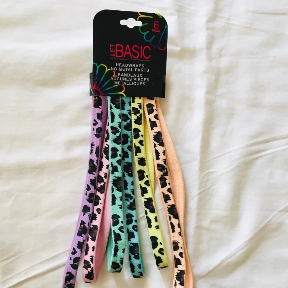 NWT MERMAID ZIP CASE , BANK , UNICORN PENS LIP GLOSS!