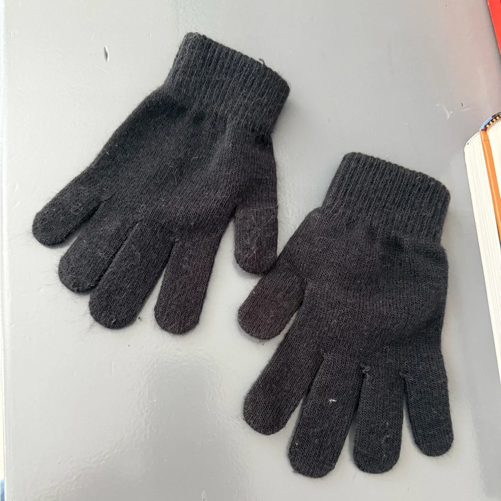 Black Knit Men's Gloves