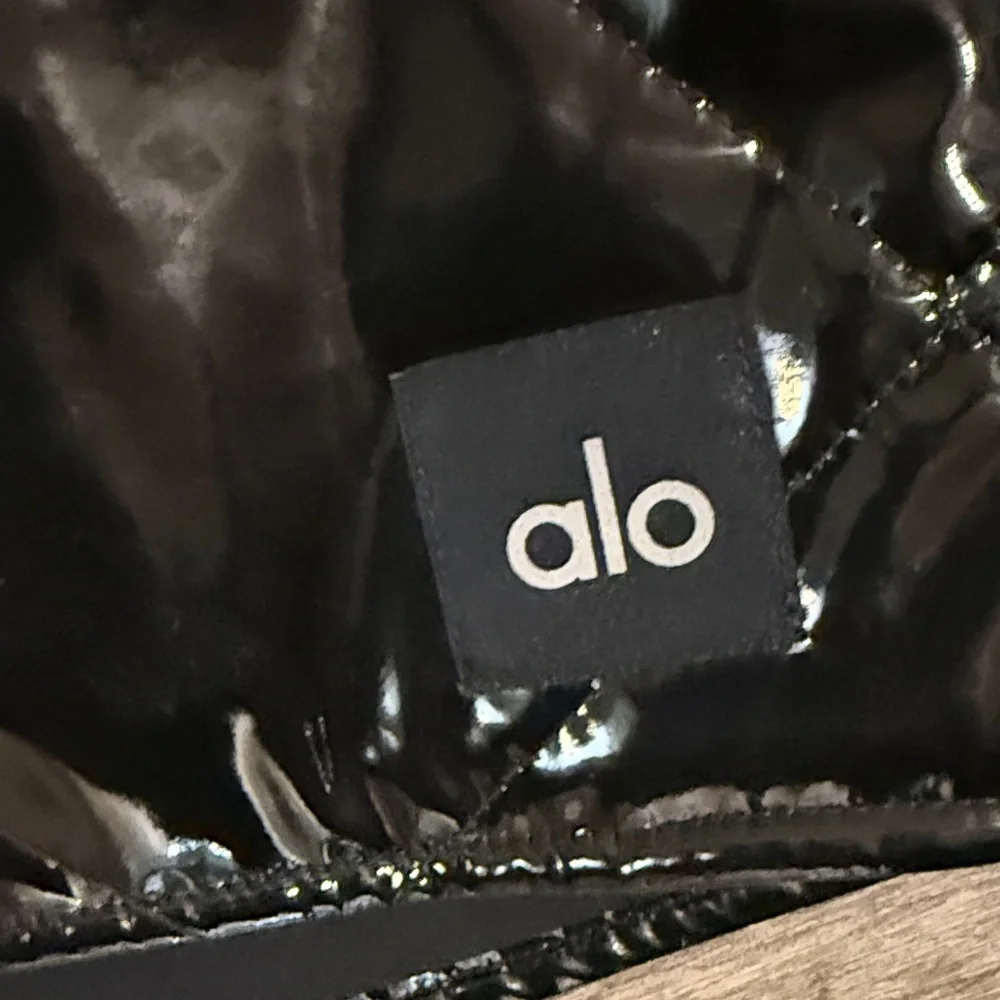 ALO Yoga 💡 matching