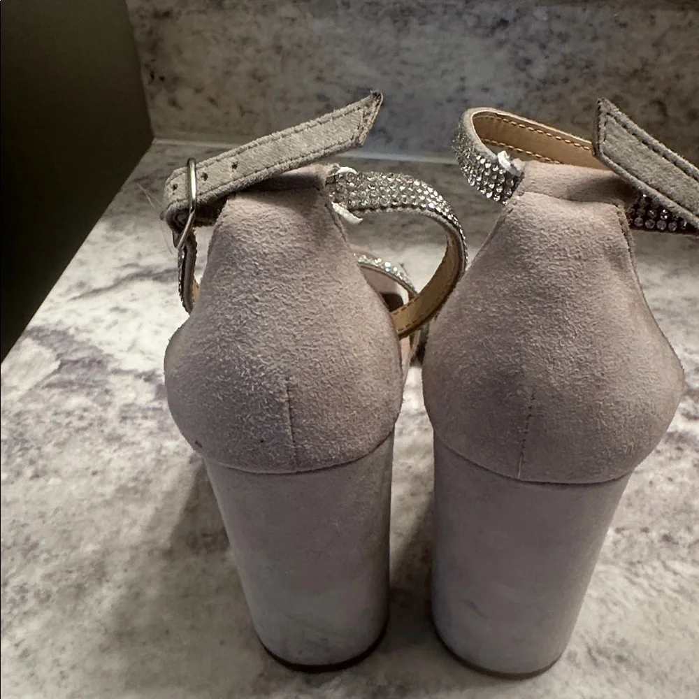 Steve Madden Leather/Textile Upper Rhinestone Block Heels Sandals Size 8