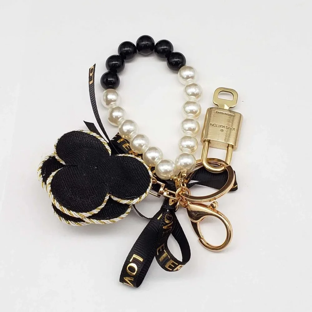 Louis Vuitton elegant flower