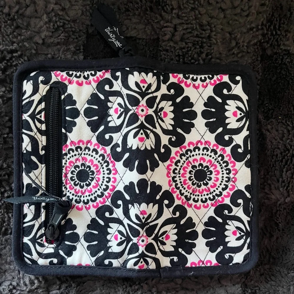 thirty-one paisley all
