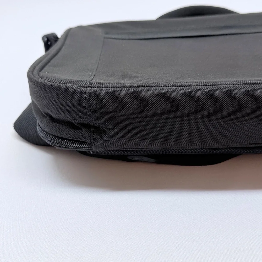 Targus black laptop