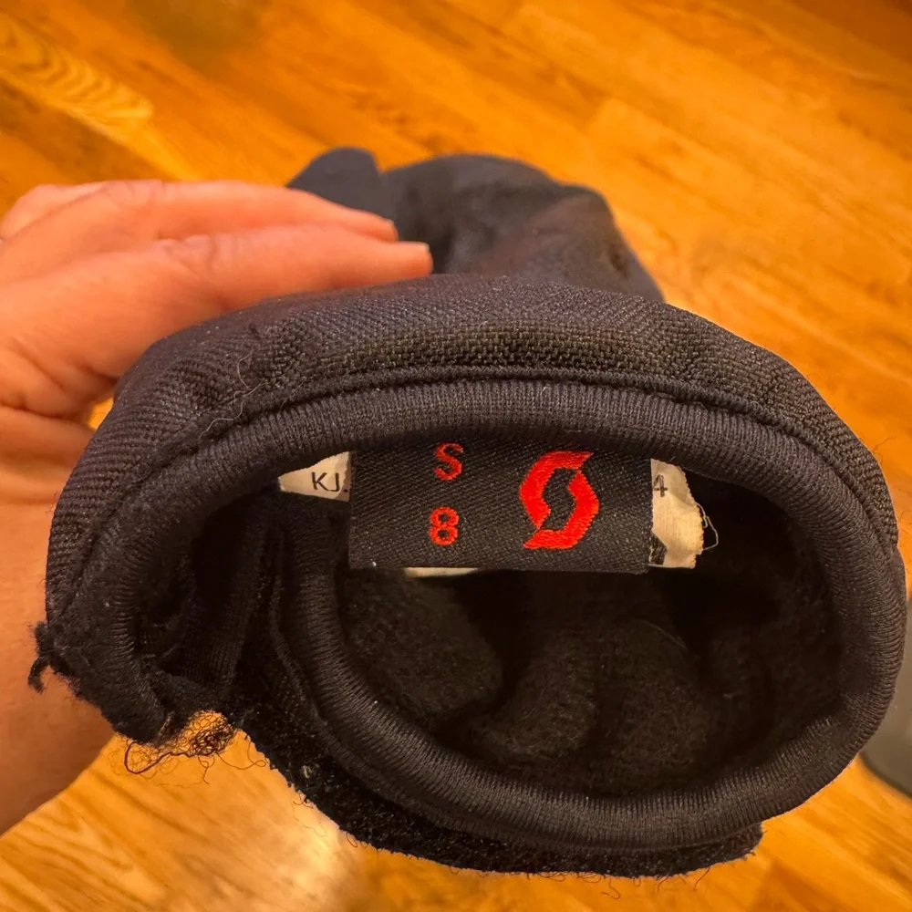 Scott warm black