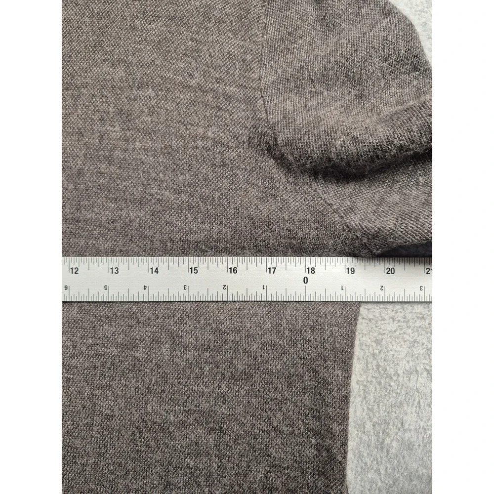 Brooks Brothers pullover add design
