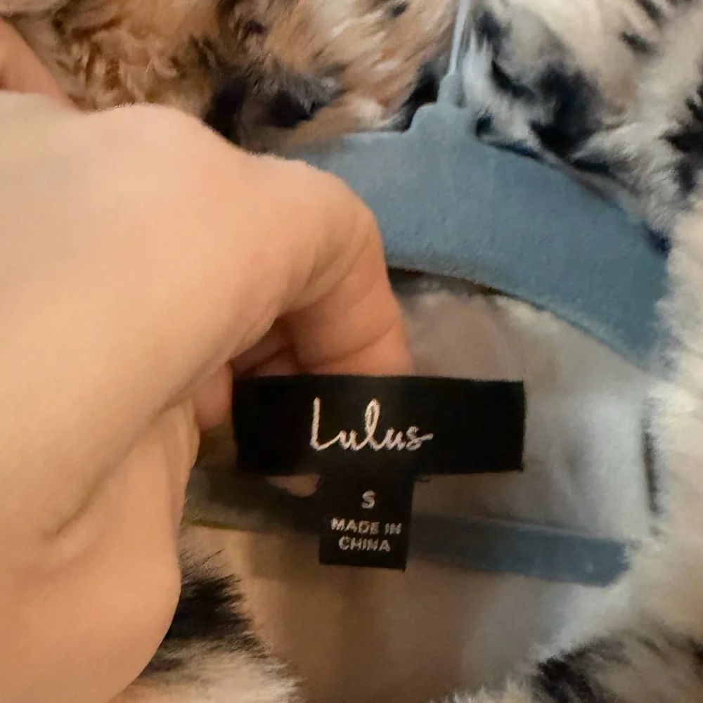 Lulus 100% have trims