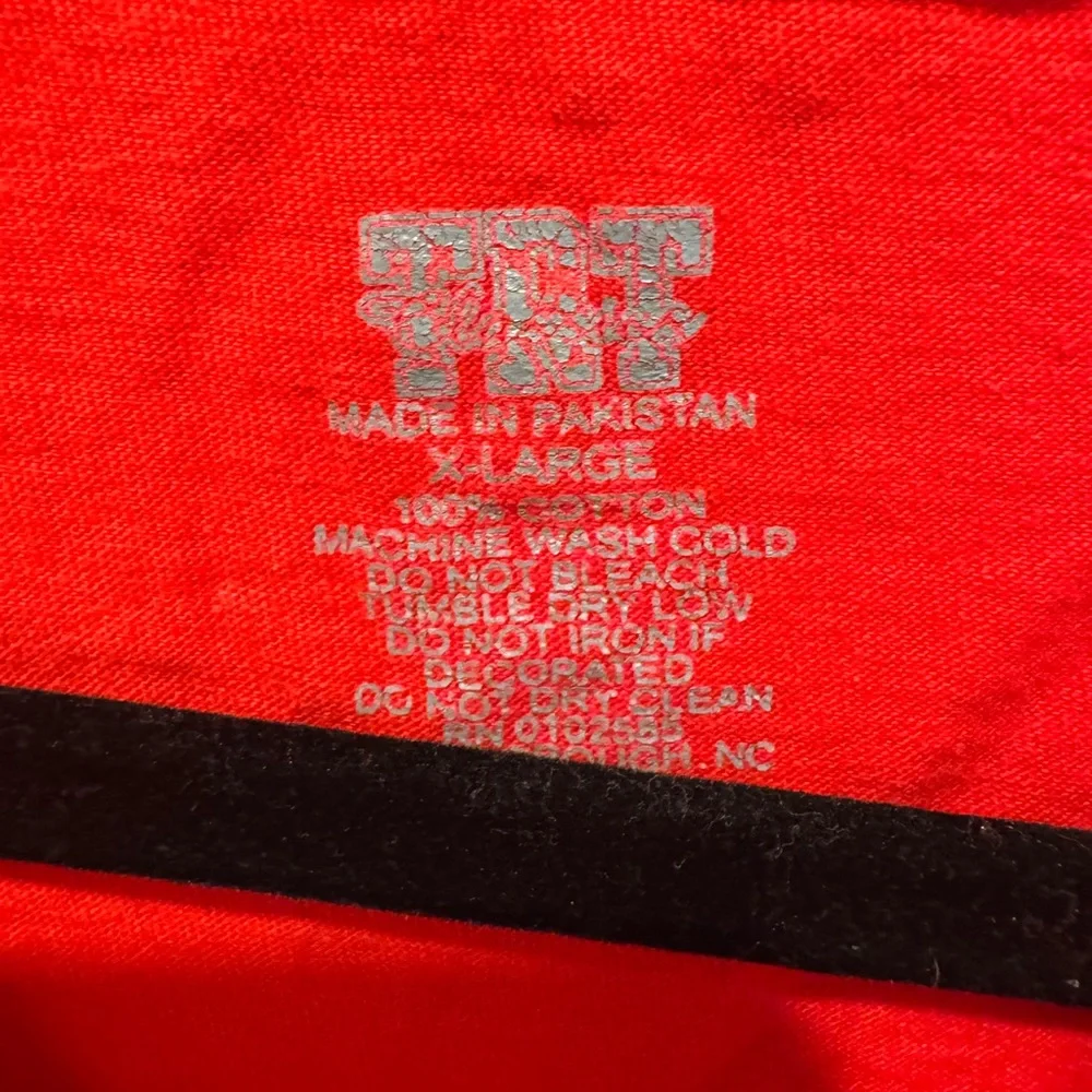 N/A vibrant red