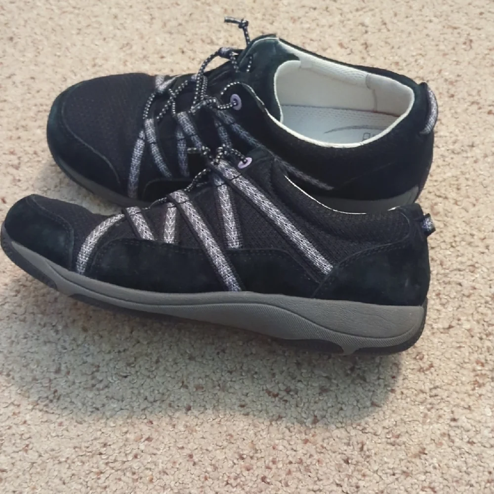 Dansko black white