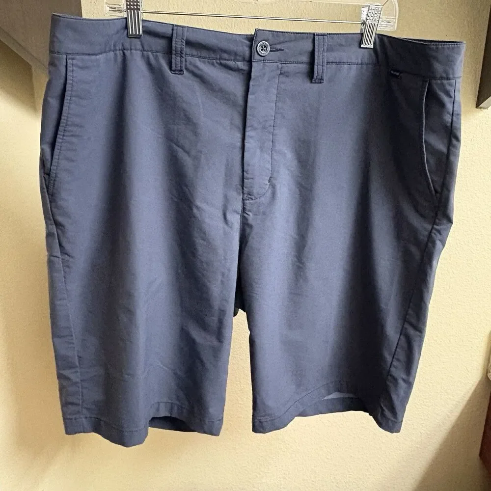 Travis Mathew El Dorado Shorts Mens 40 Blue 9.5