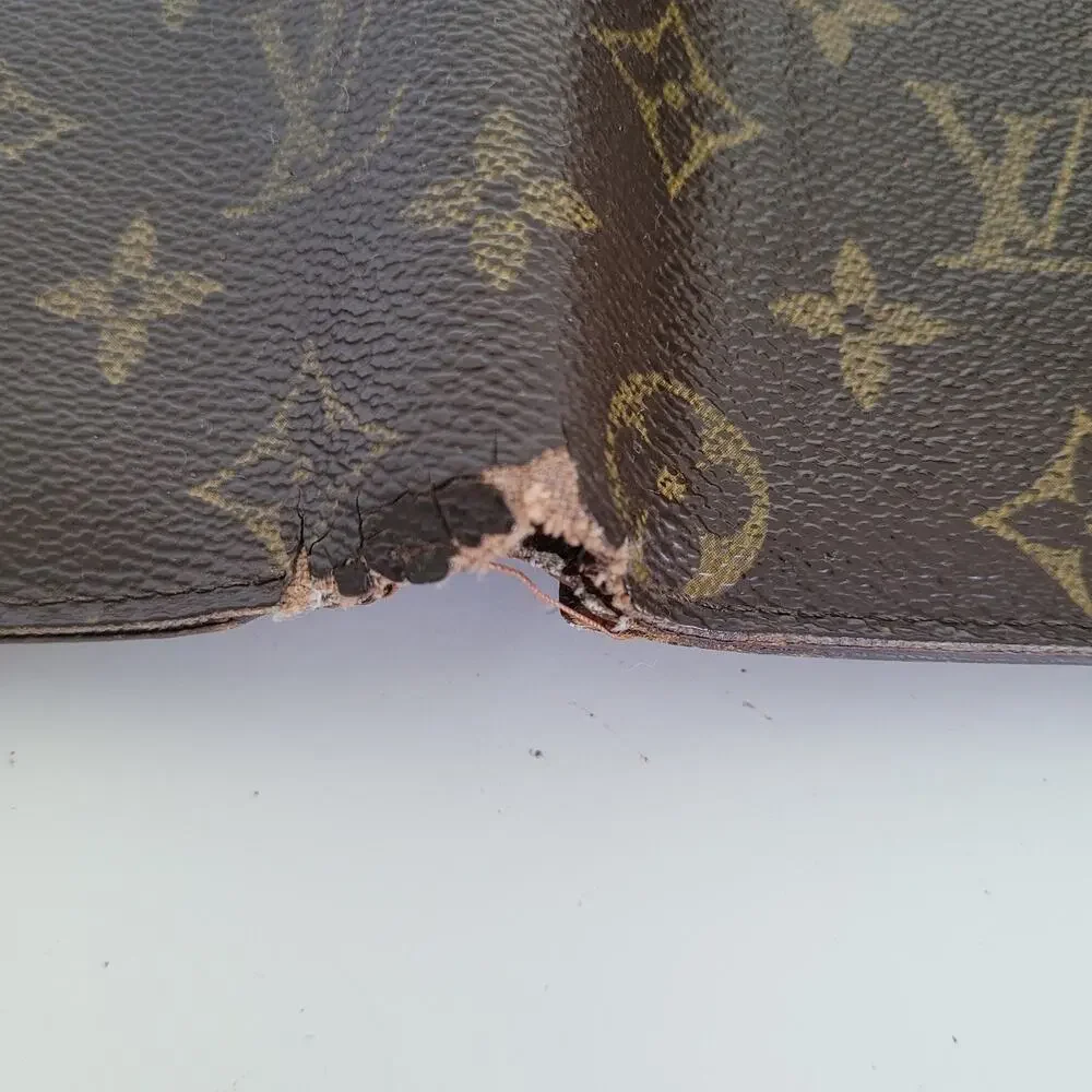 Louis Vuitton cracks depth check