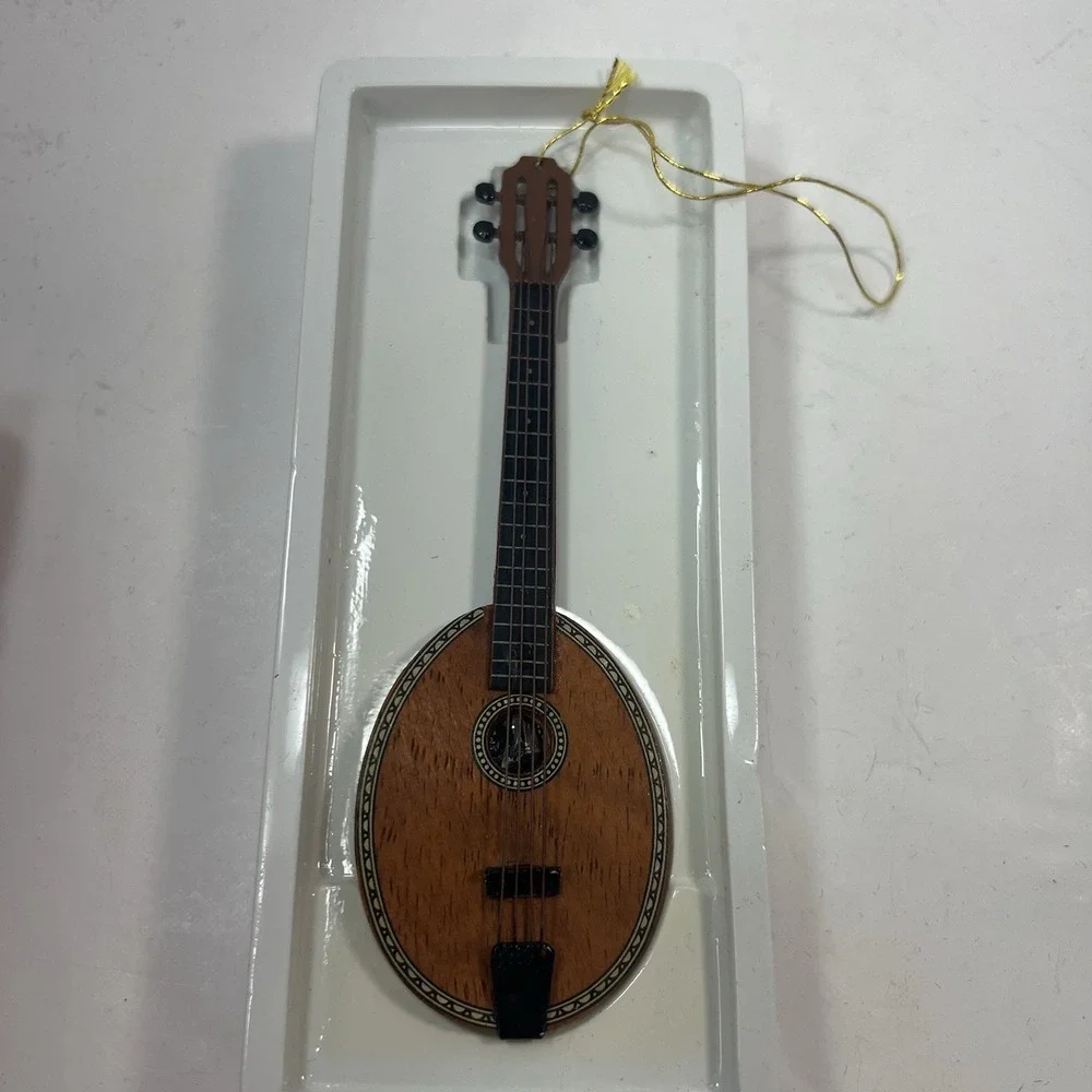 Pro-White handcrafted miniature