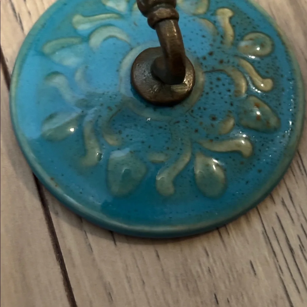 Unknown ceramic craft