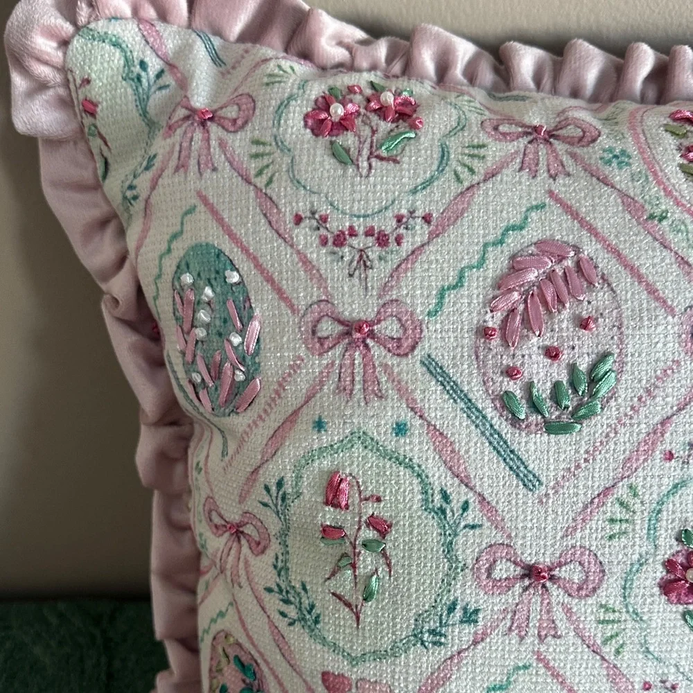 Shabby Chic elegant pillow
