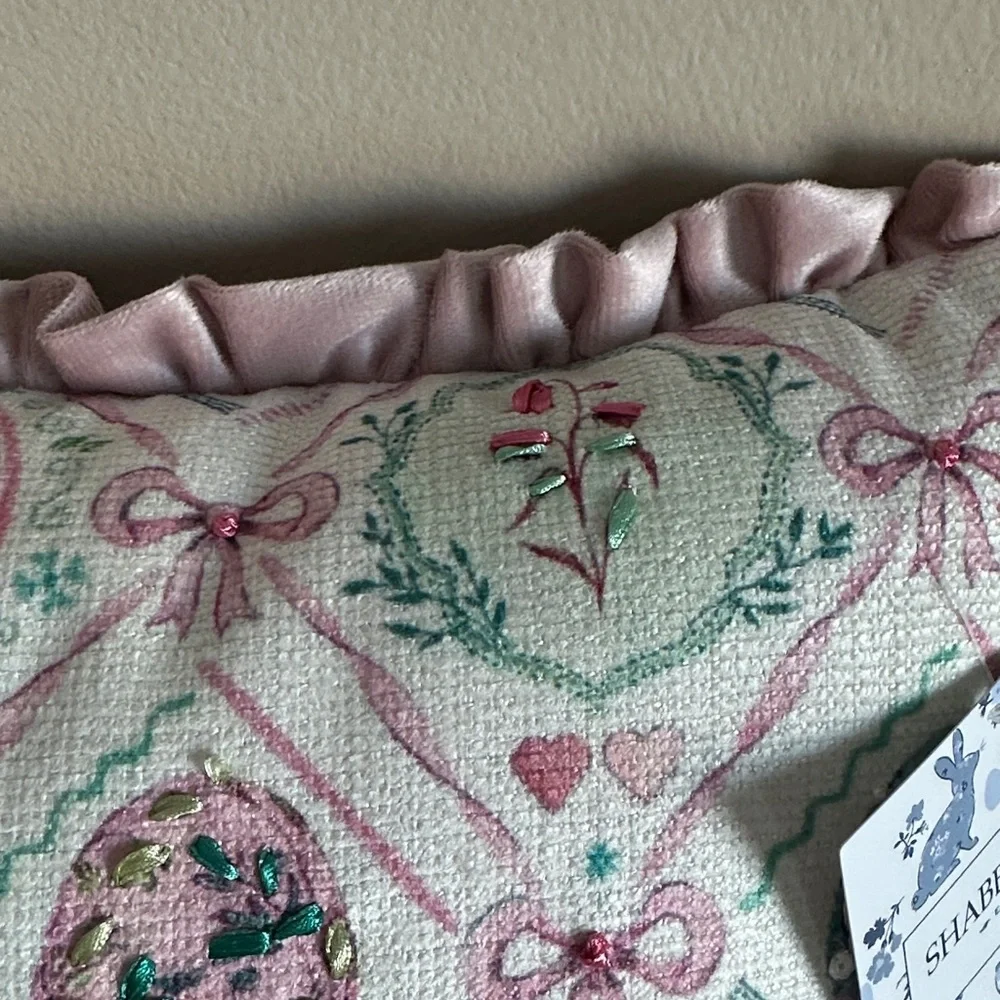 Shabby Chic elegant pillow