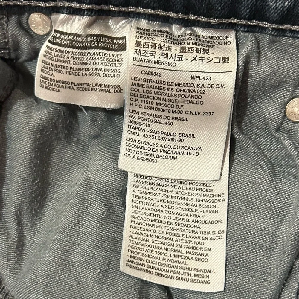 Levis Strauss classic straight