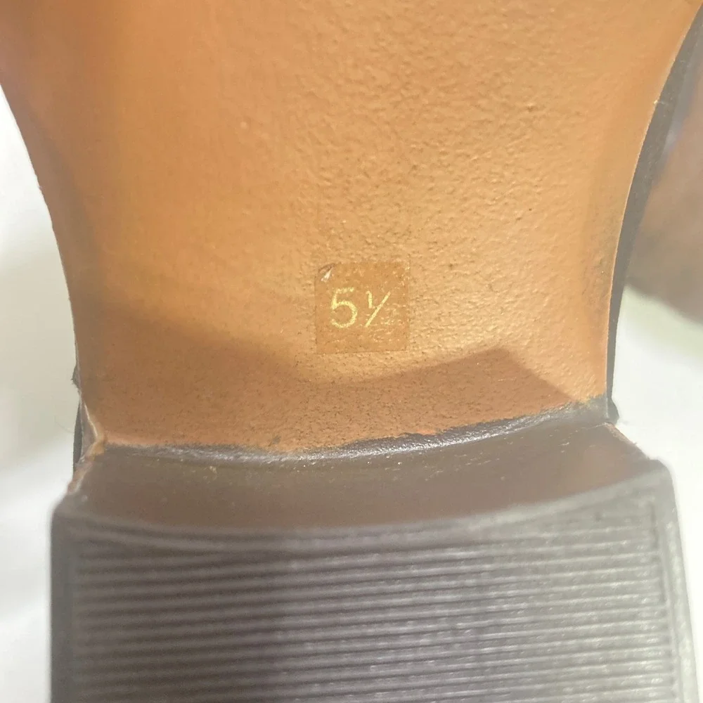 Steve Madden brand steve