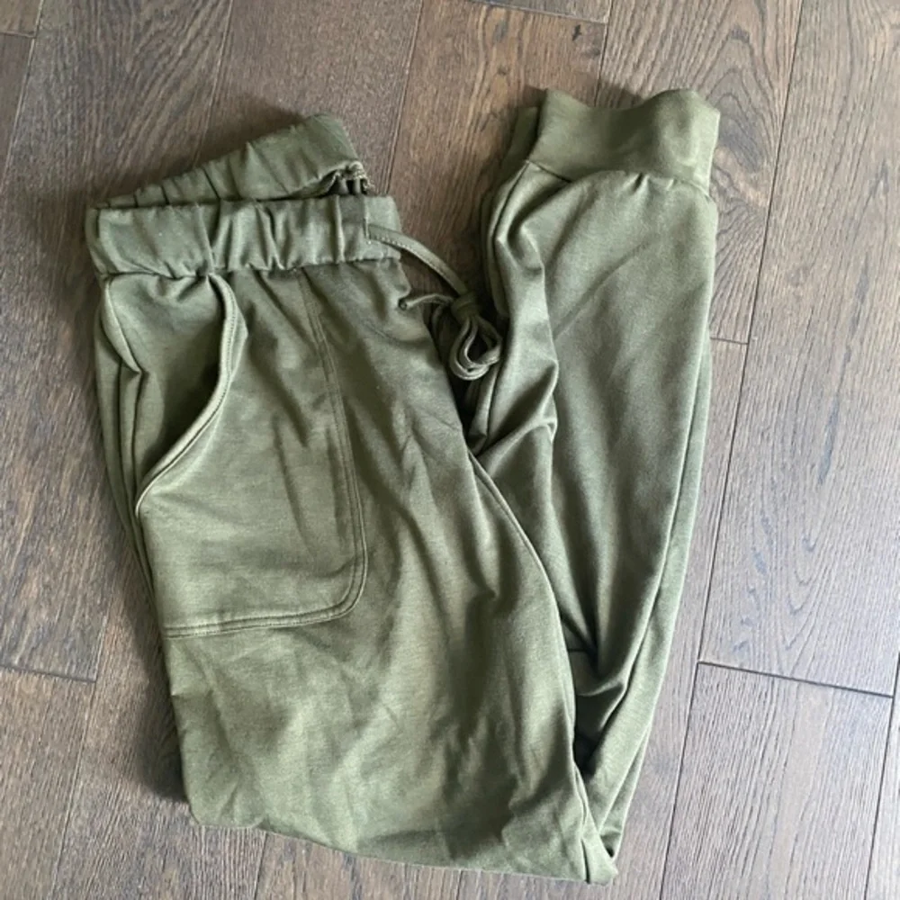 ROSKIKI drawstring closure