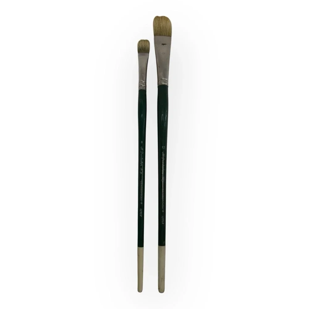 (2) M Grumbacher Gainsborough 1271-F Hog Bristle Paint Brushes Size 8 & 12 VTG