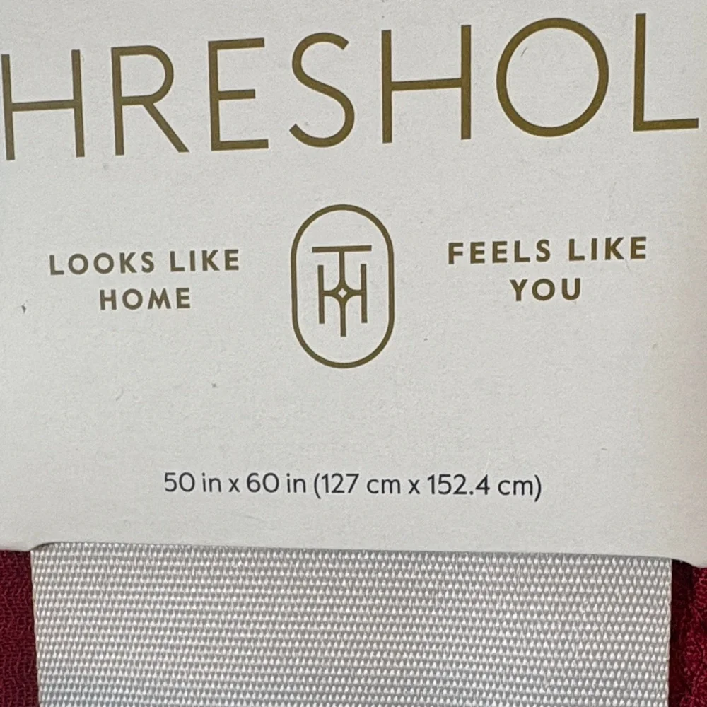 Threshold Crimson 100% Recycled Polyester Throw Blanket - NWT