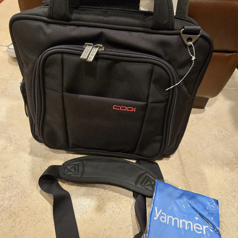 Codi black laptop