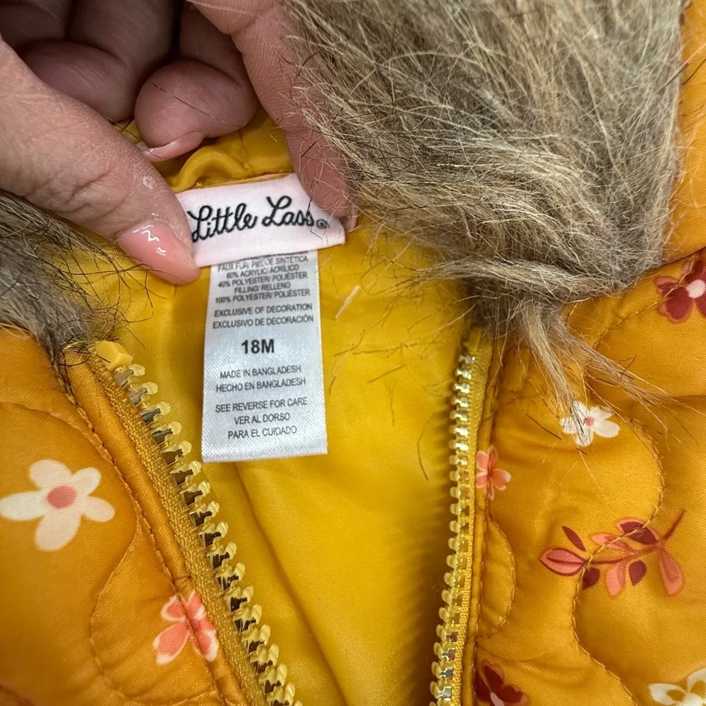Little Lass charming yellow