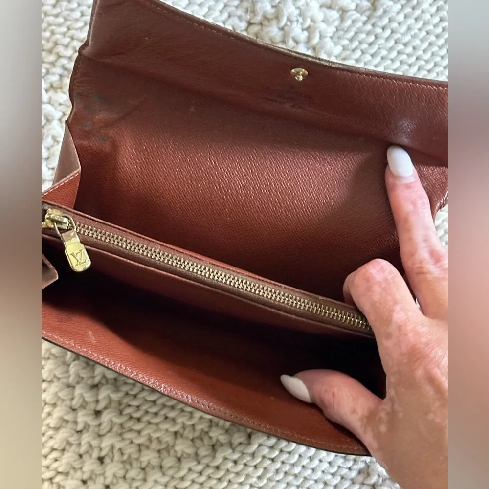Louis Vuitton loved rotate leave