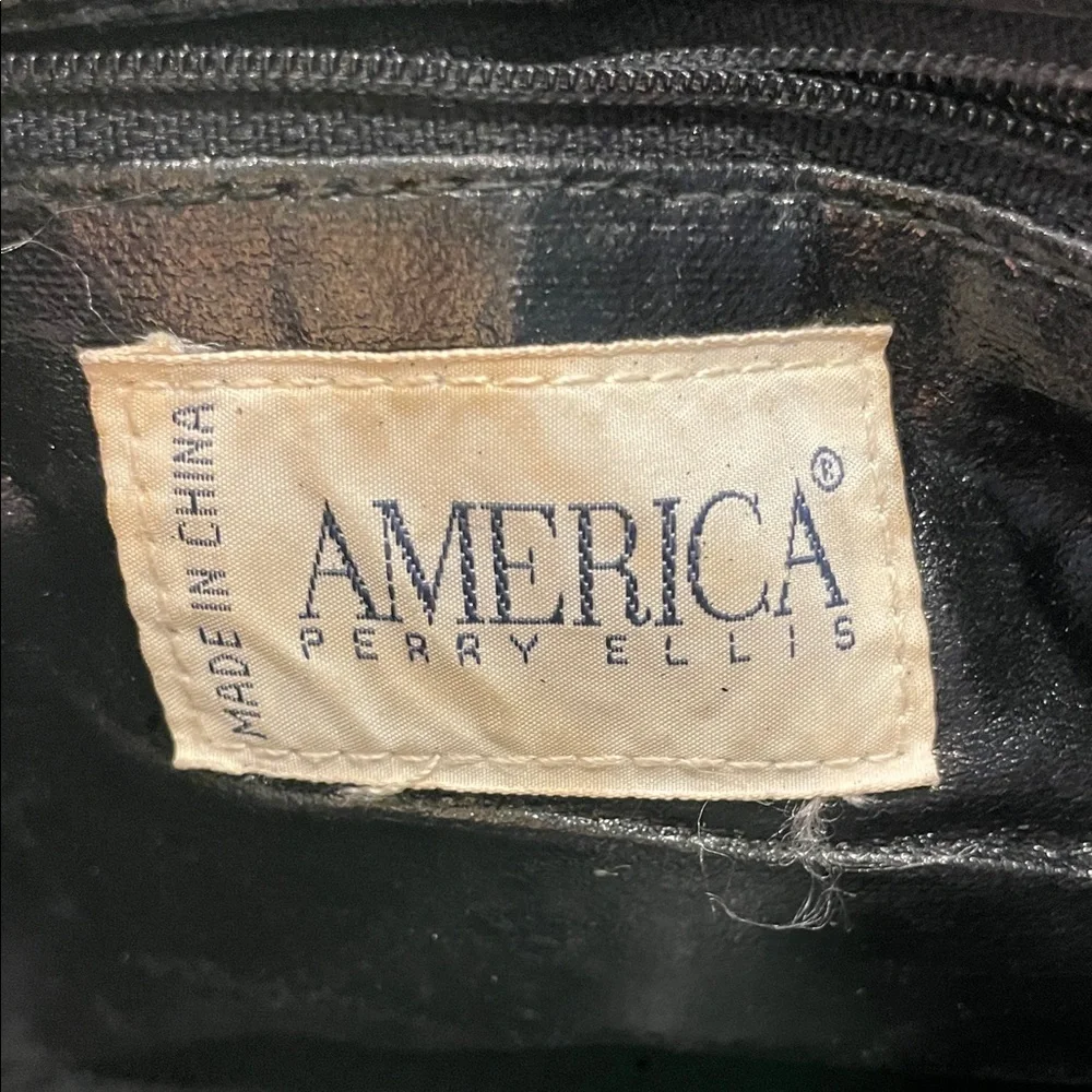 Perry Ellis speckling from than