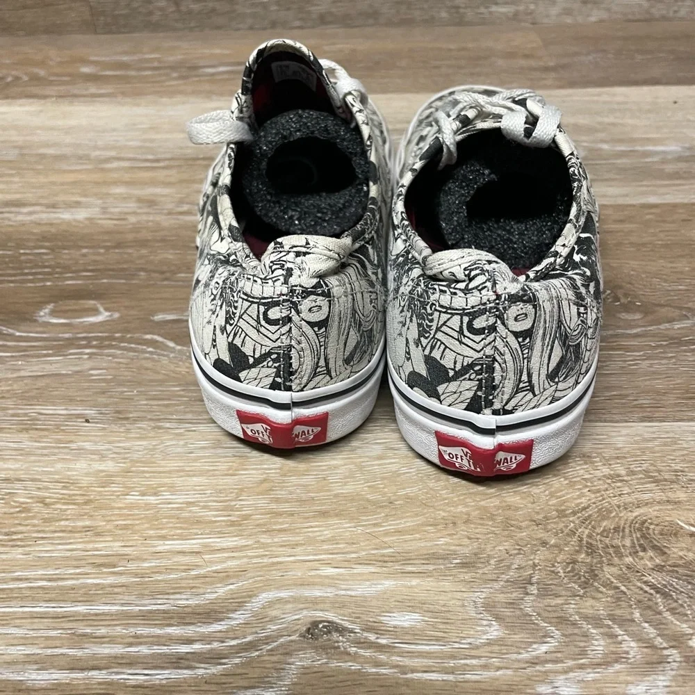 Vans X Marvel Old Sckool sneakers sz 6.5 women’s