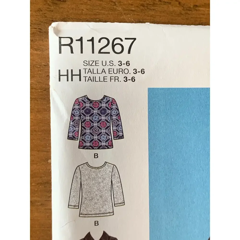 Simplicity pattern uncut