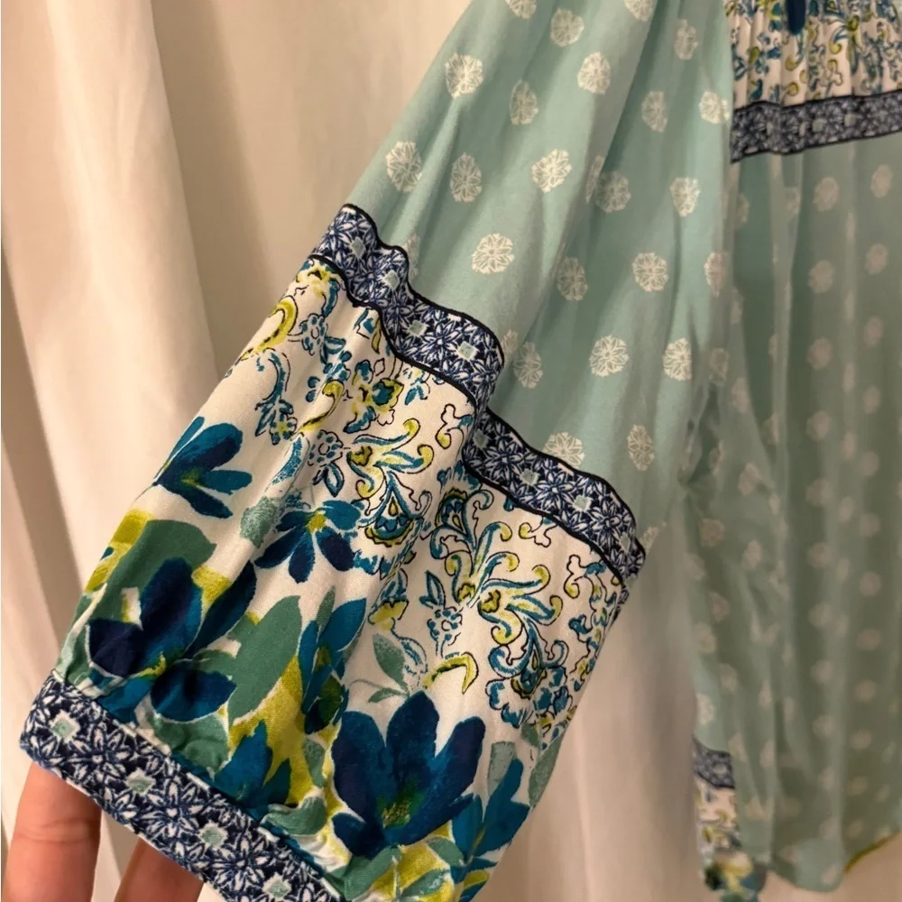 fig and flower charming teal