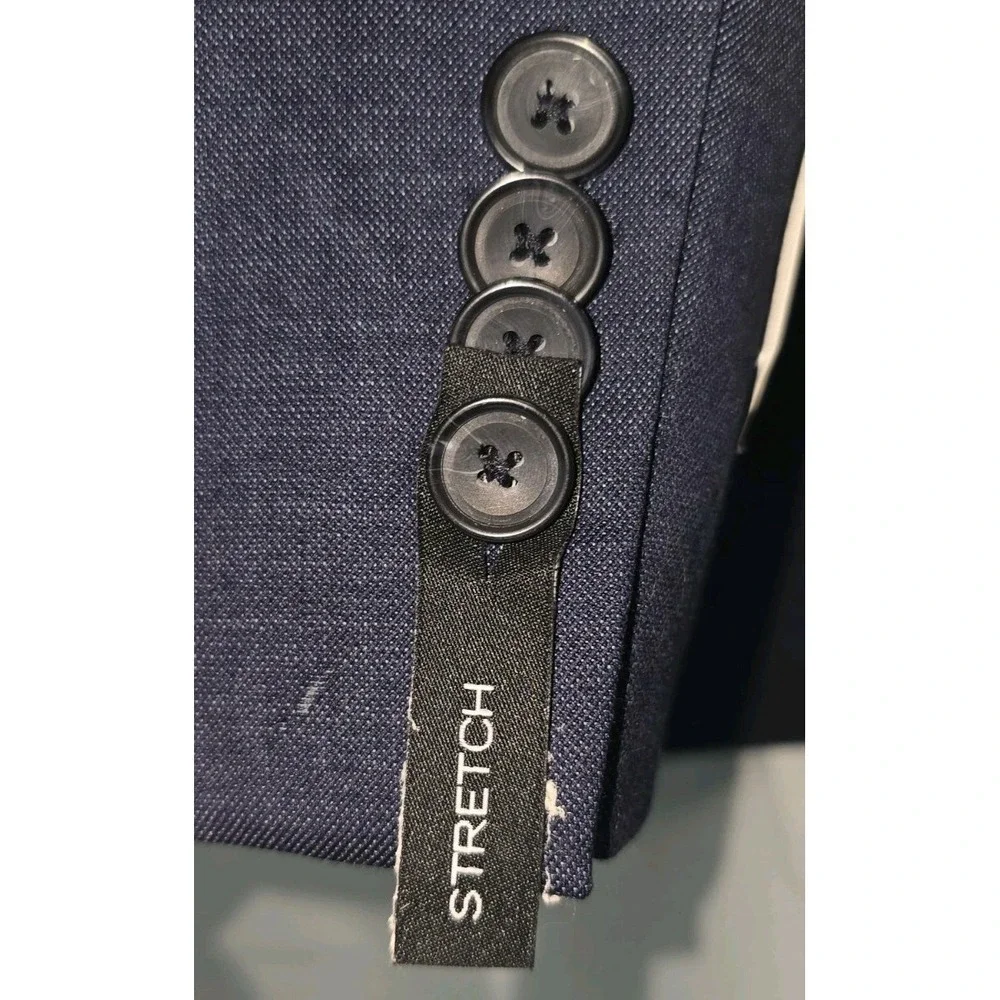 Kenneth Cole this sleeve pictured