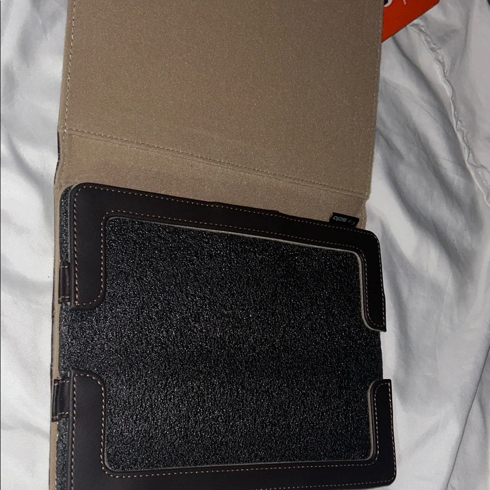 solo sleek leather