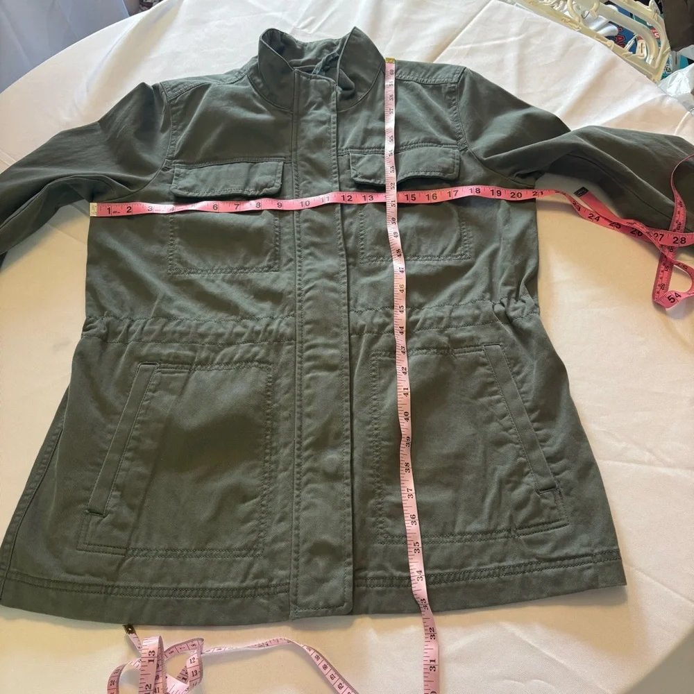 GAP army green