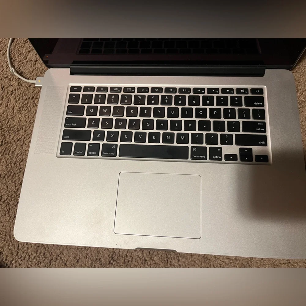 Apple macbook pro