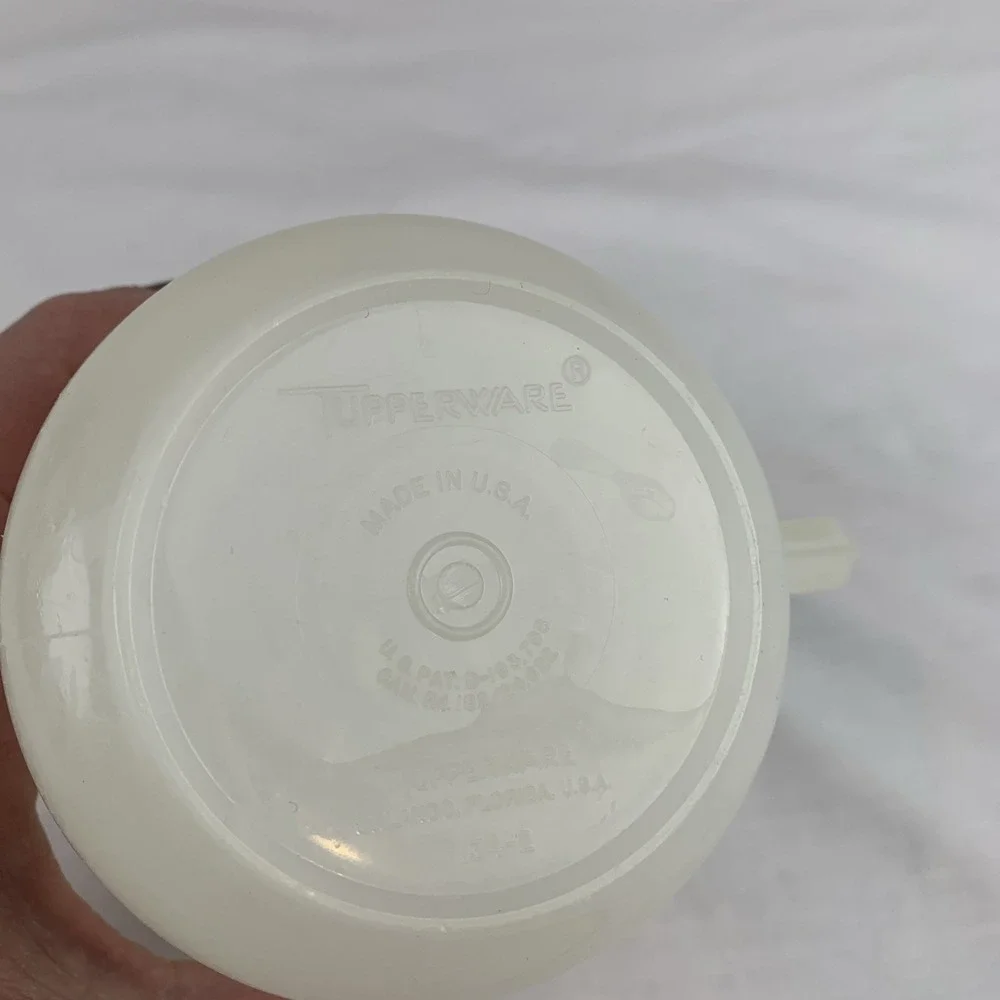Tupperware by red product