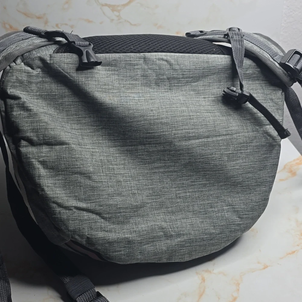 N/A stylish gray