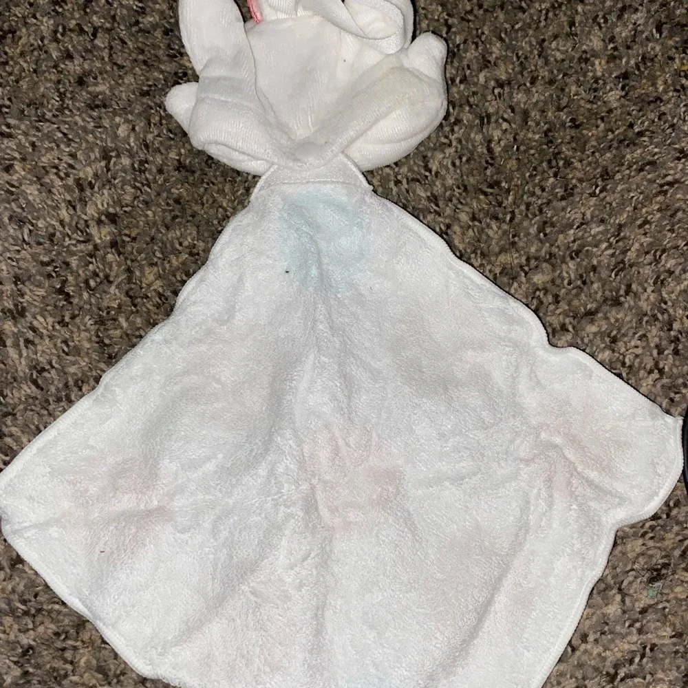 Disney beige accents