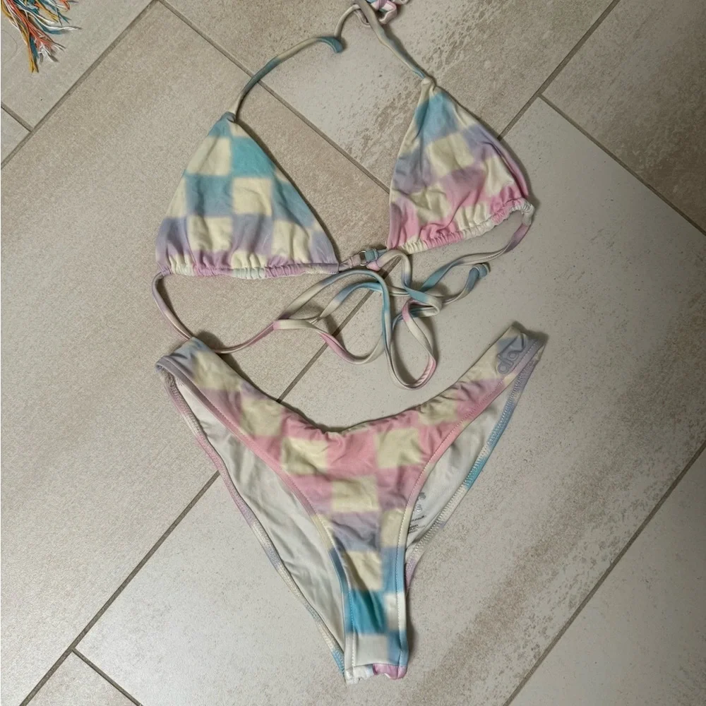Frankie’s Bikinis x Alo Checkered Bikini Set