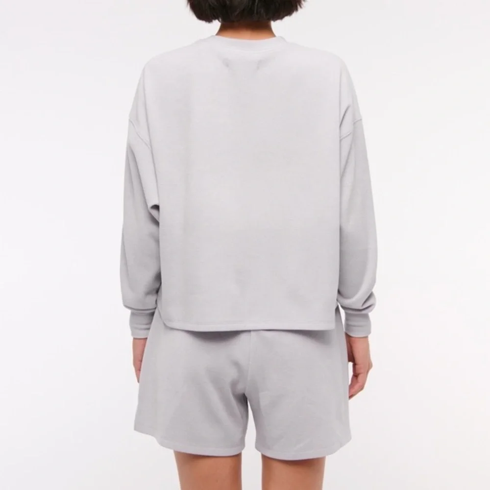 Abercrombie & Fitch soft light