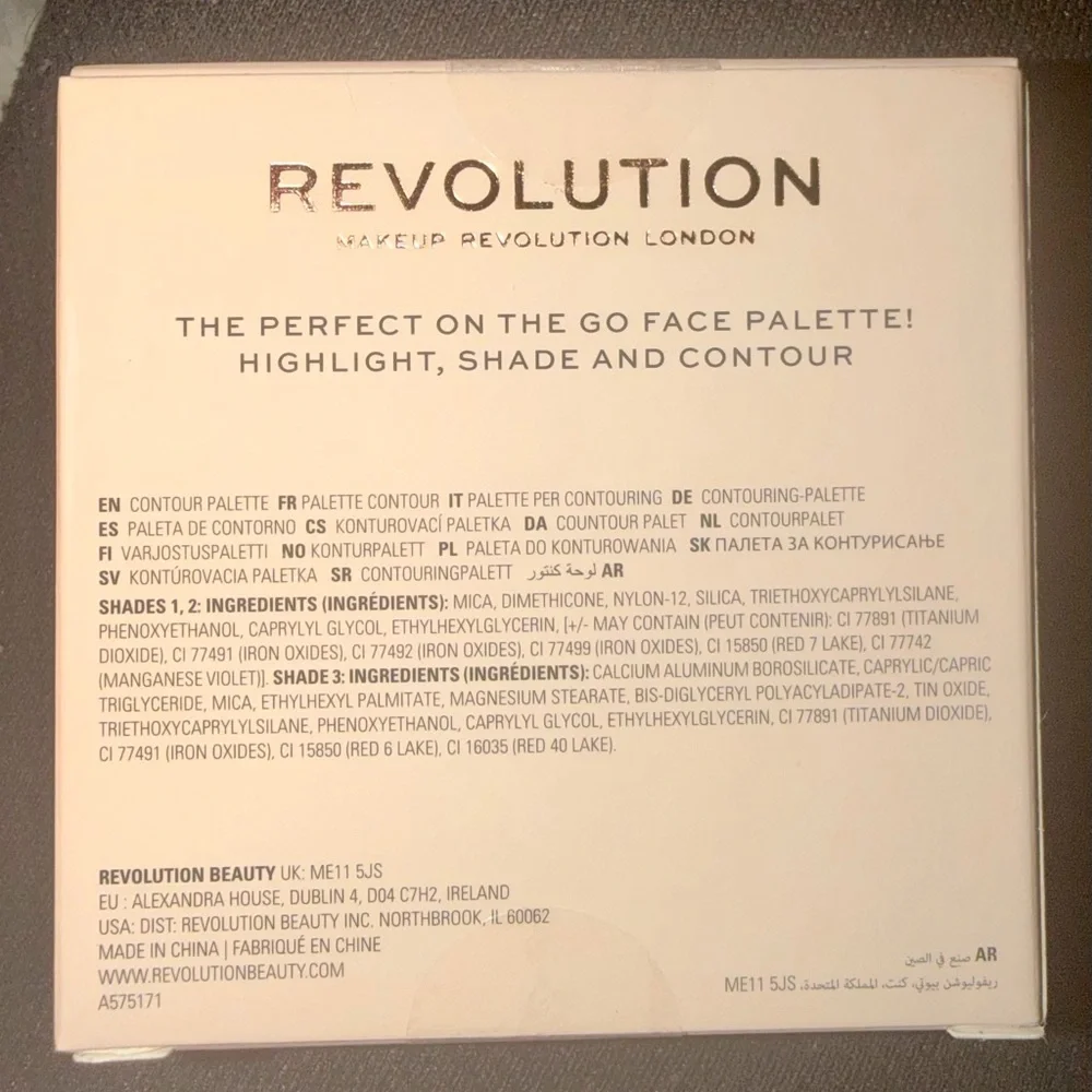 Revolution Contour Powder Compact - Deep Tones