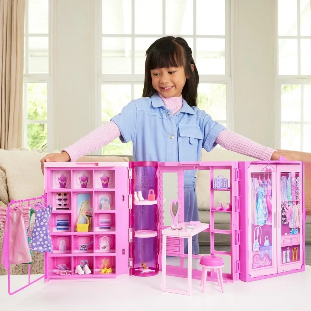 Barbie dream closet